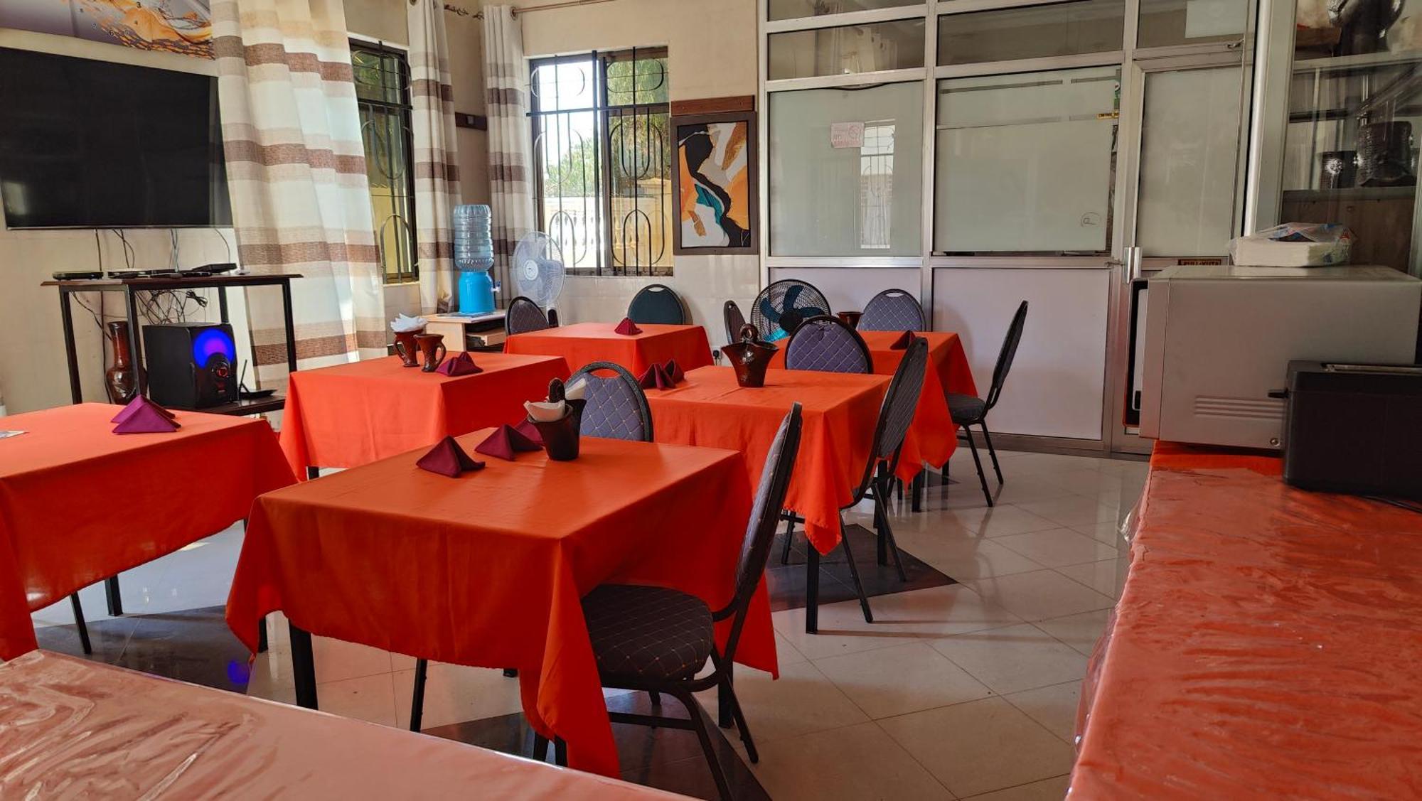 Dodoma Siesta Inn Екстер'єр фото